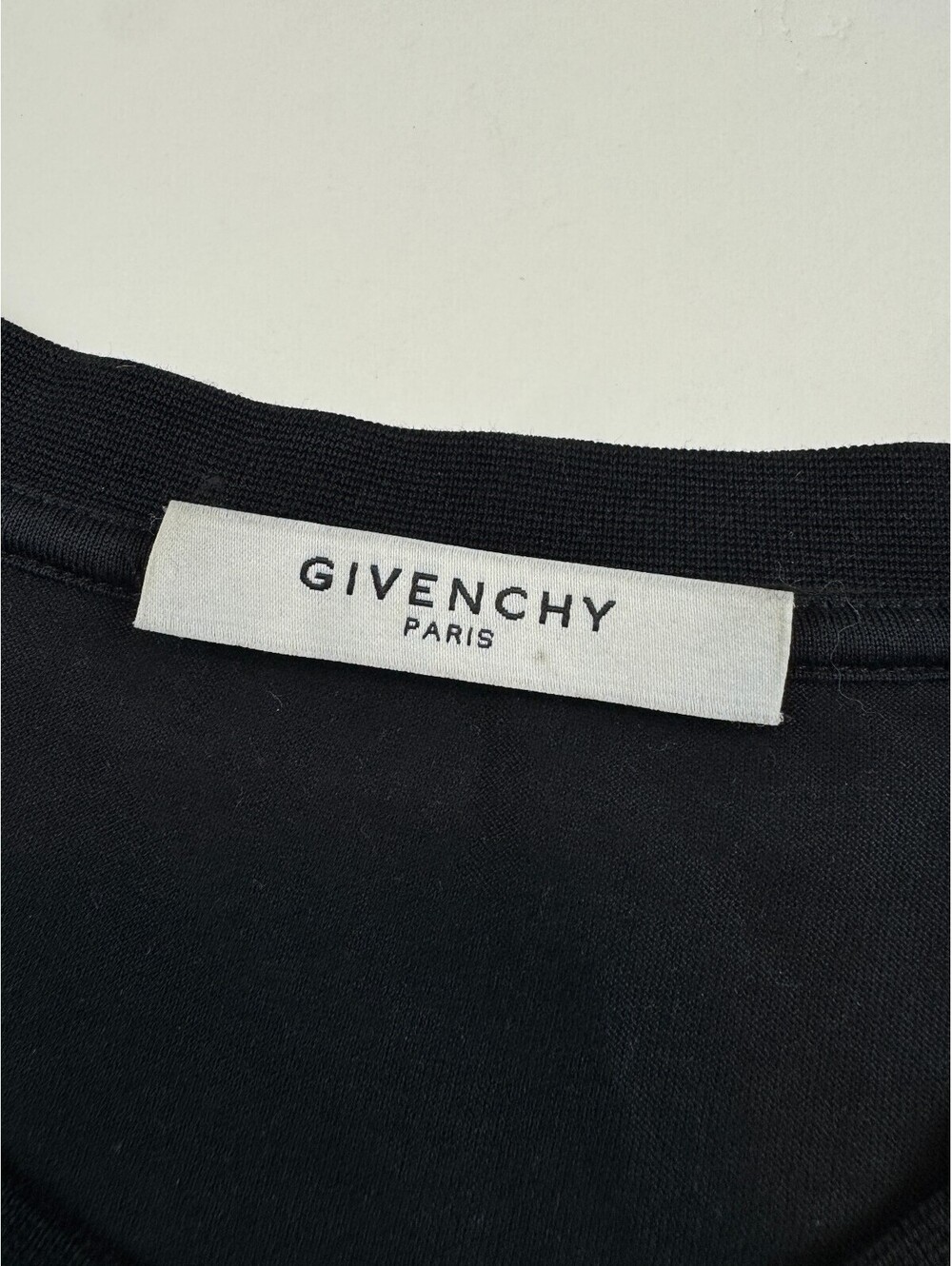 Givenchy Bambi Sleeveless Shirt - Picture 7 of 7